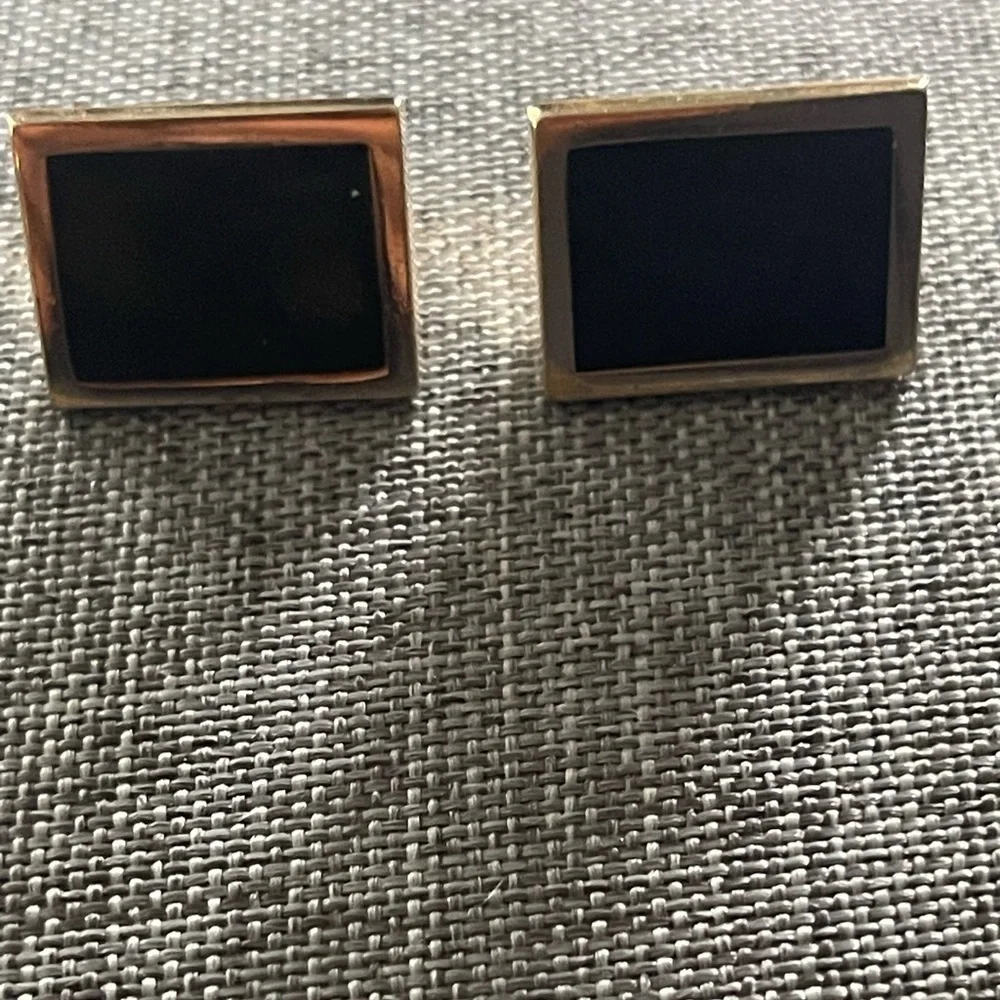 Vintage Men’s Black Gold Tone Formal Casual Cuff Links